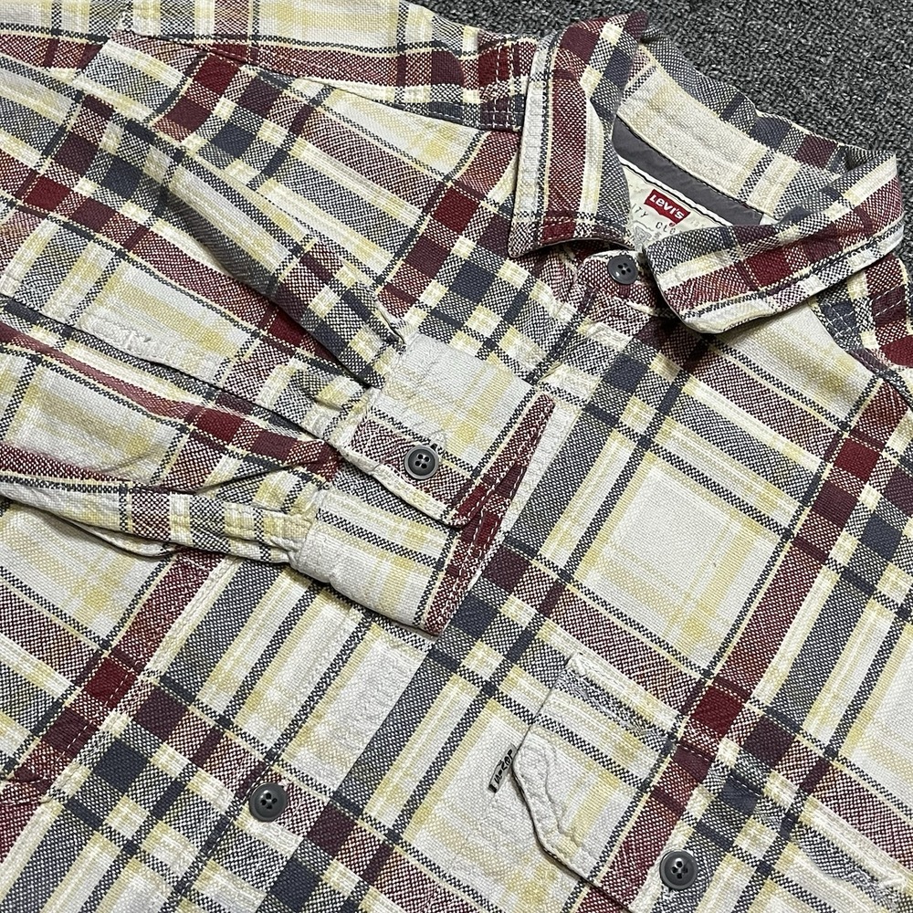 Levi's Plaid Flannel Shirt Men's Size‎ L Beige Burgundy Gray Long Sleeve Cotton